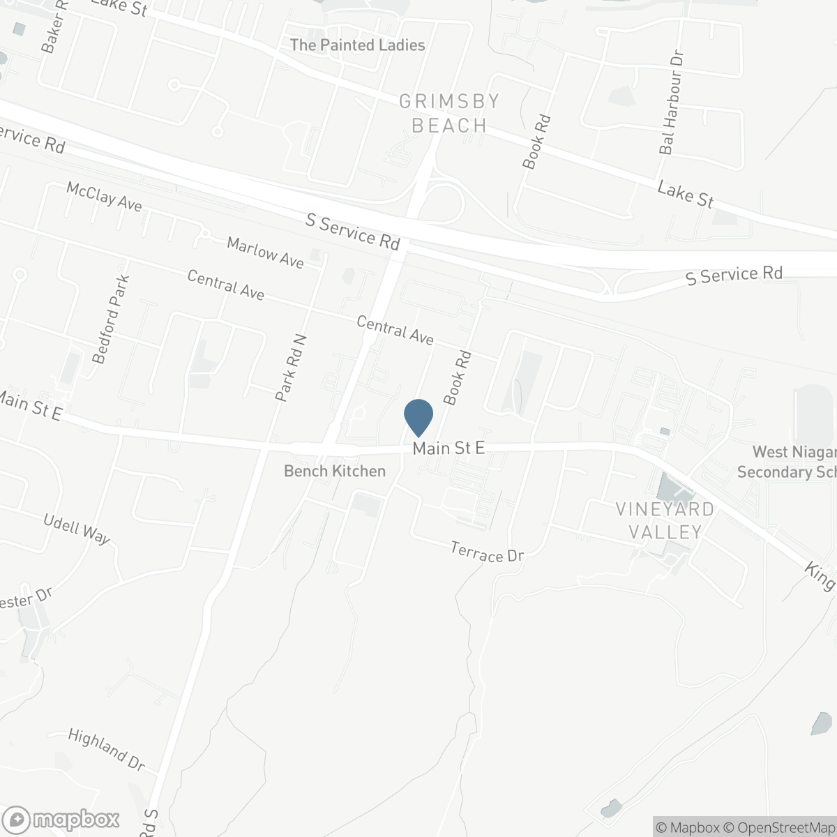 6 CHERRYWOOD Avenue, Grimsby, Ontario L3M 2N1
